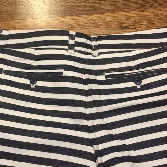 Gap khaki shorts - Picture 3 of 3